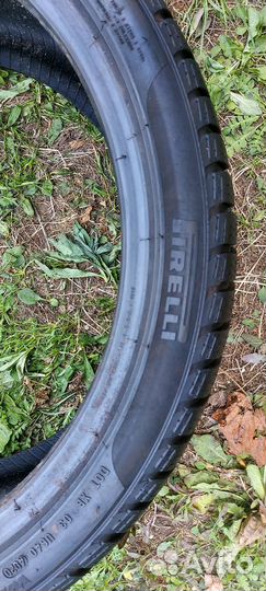 Pirelli Winter Sottozero 3 225/40 R19 и 255/35 R19 93H