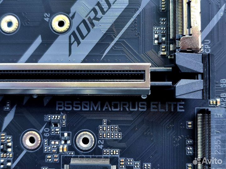 Материнская плата Gigabayte b550m aorus elite