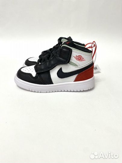 Кроссовки детские nike air jordan 1