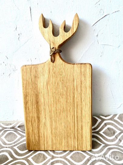 Доска дубовая с рогами