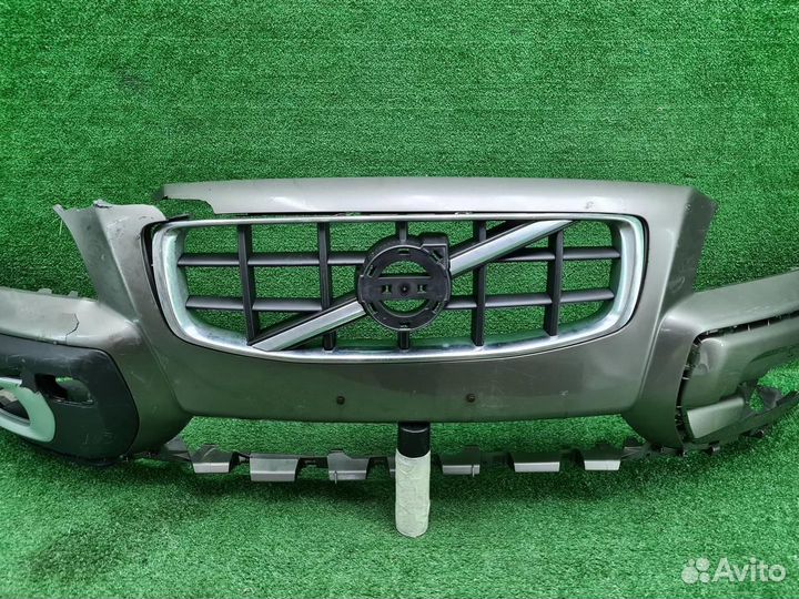 Бампер передний Volvo C70