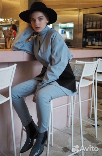 Голубой костюм Черешня