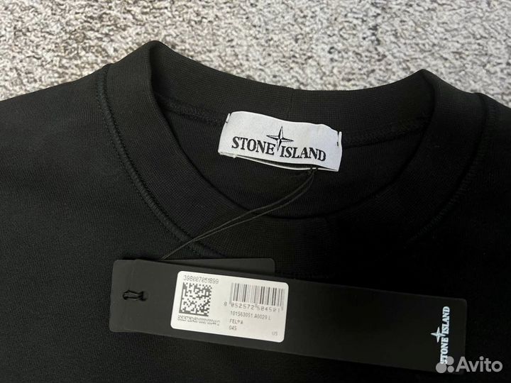 Свитшот черный Stone Island