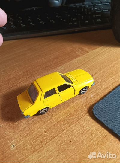 Mini jet norev renault 12