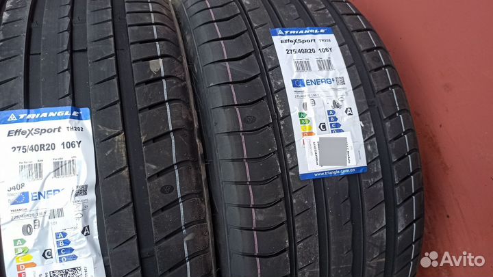 Triangle EffeXSport TH202 315/35 R20 и 275/40 R20