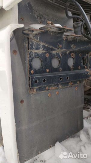 Кронштейн крыла переднего задняя часть MAN