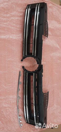 Молдинг решетки радиатора Tiguan Volkswagen