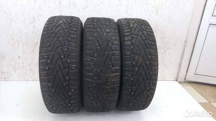 Pirelli Ice Zero 215/65 R17 103T