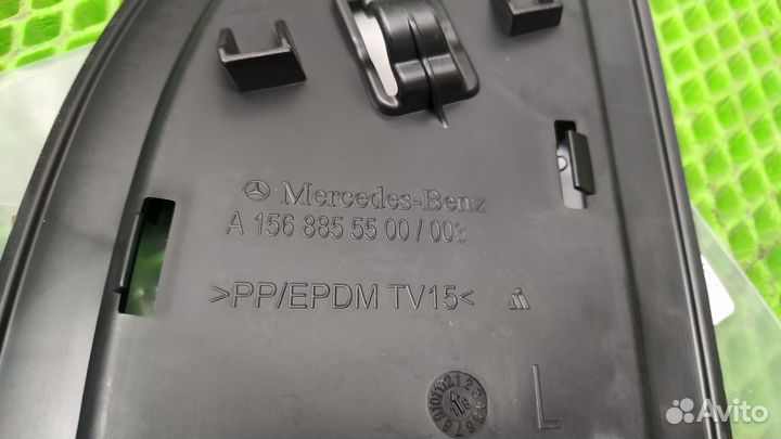 Кронштейн левой решетки бампера Mercedes W156