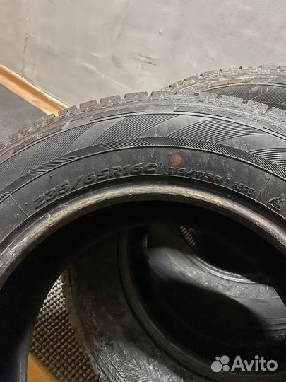 Резина зимняя 235/65 R16