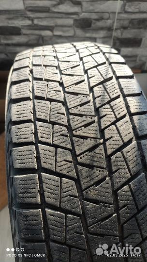 Bridgestone Blizzak DM-V1 225/65 R17