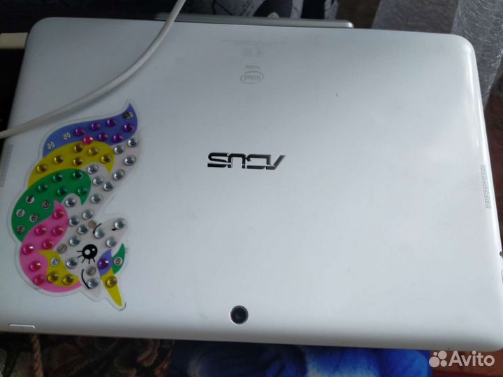 Продам нетбук