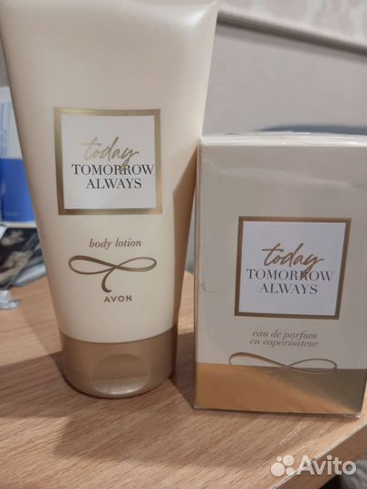 Набор косметики avon