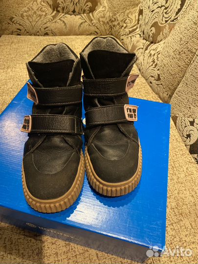Ботинки демисезонные для девочки 33