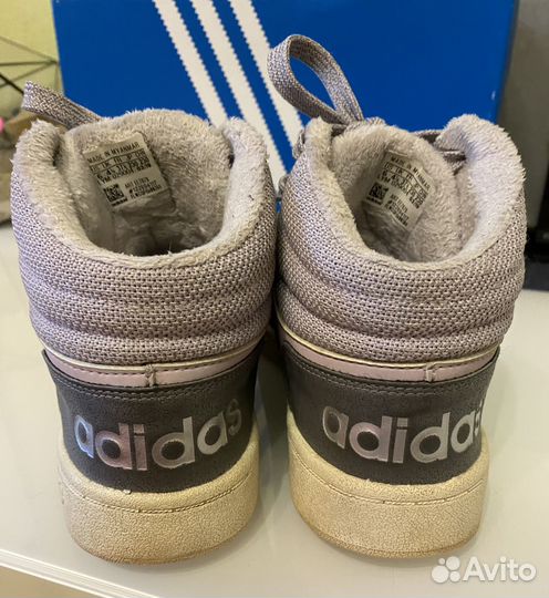 Кроссовки adidas зимние