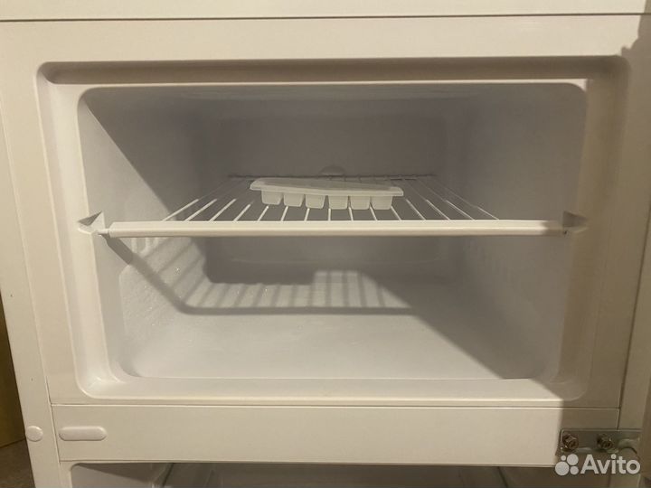 Холодильник hi