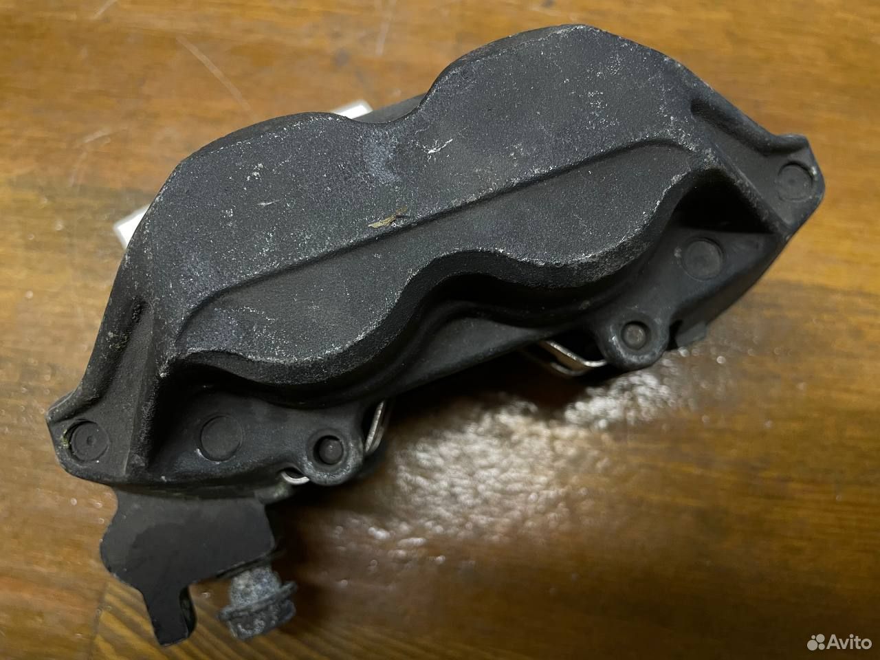Передний тормозной суппорт Honda CBR600F4i 1999
