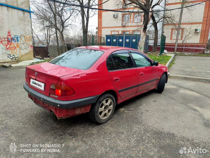 Toyota Avensis 1.8 AT, 2000, 356 000 км