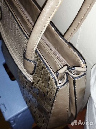Сумка женская в хорошем состоянии