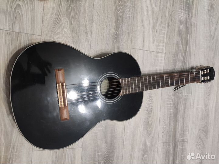 Классическая гитара yamaha c40