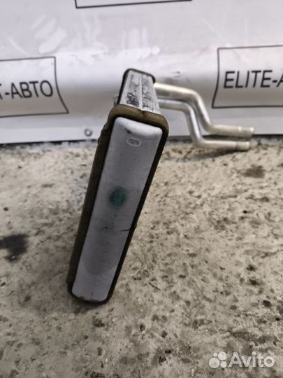 Радиатор печки Audi Q5 8R 2.0 2010