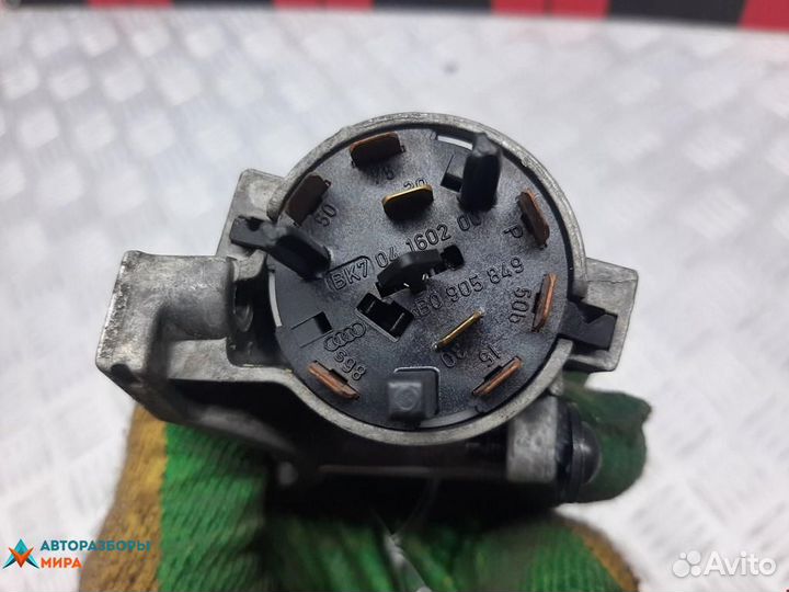 Замок зажигания Volkswagen Golf 3 1999 4B0905851B