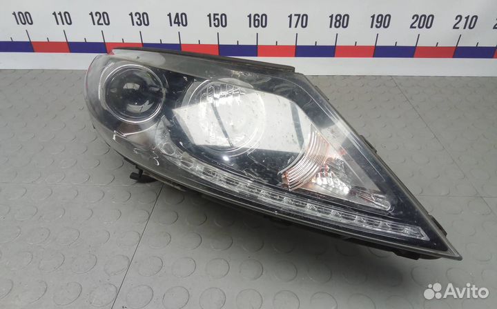 Фара правая Kia Sportage 3 2012 921023U131