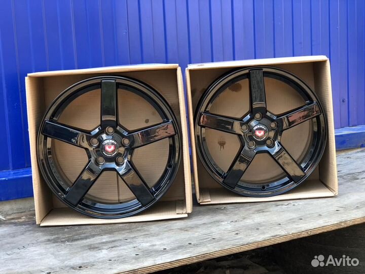 Литые Диски 5*110 R17 Vossen CV3 черный глянец