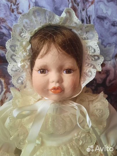 Кукла фарфоровая большая