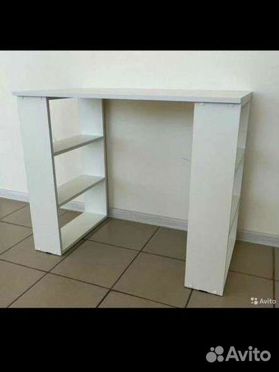 Письменный стол