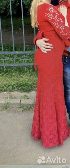 Вечернее платье