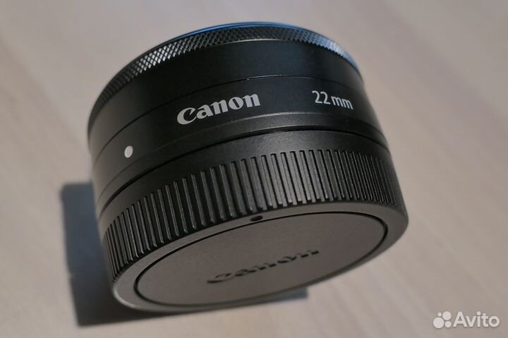 Canon EF-M 22mm F/2 STM