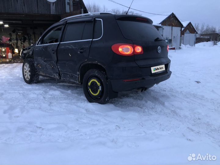 Volkswagen Tiguan 2.0 AT, 2009, битый, 285 000 км