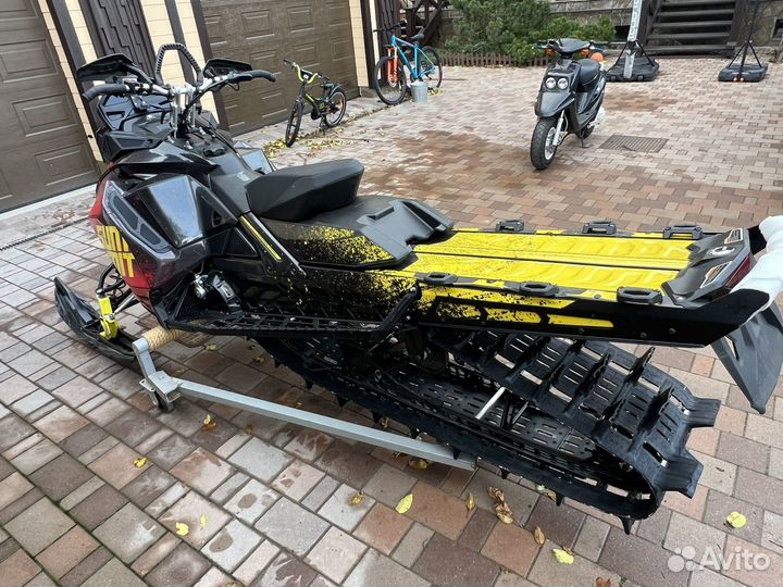 Ski-doo BRP Summit X 850/154