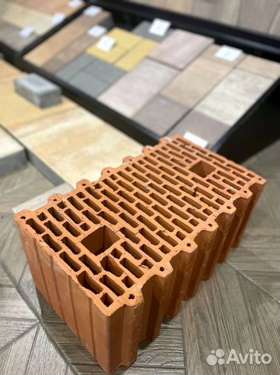 Блок крупноформатный пустотелый Сталинградский М100