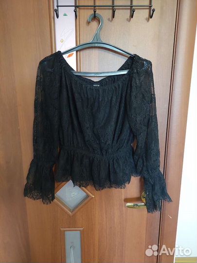 Блузка с баской