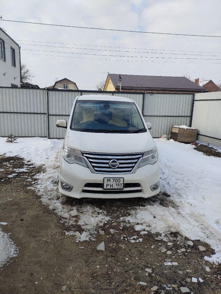Nissan Serena: фото владельца