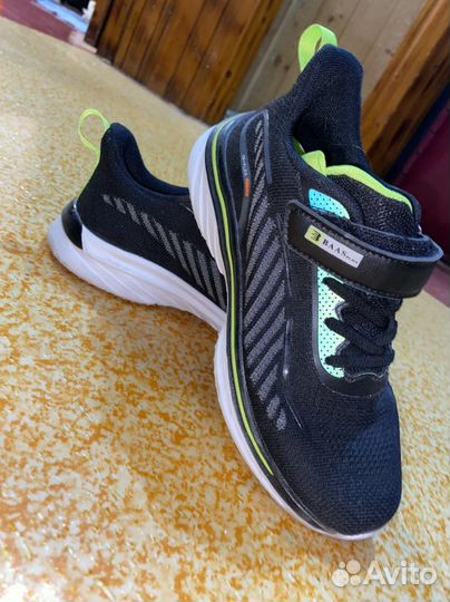 Кроссовки детские на мальчика 35 размер