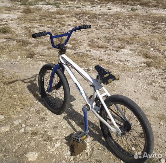 Трюковой велосипед Bmx