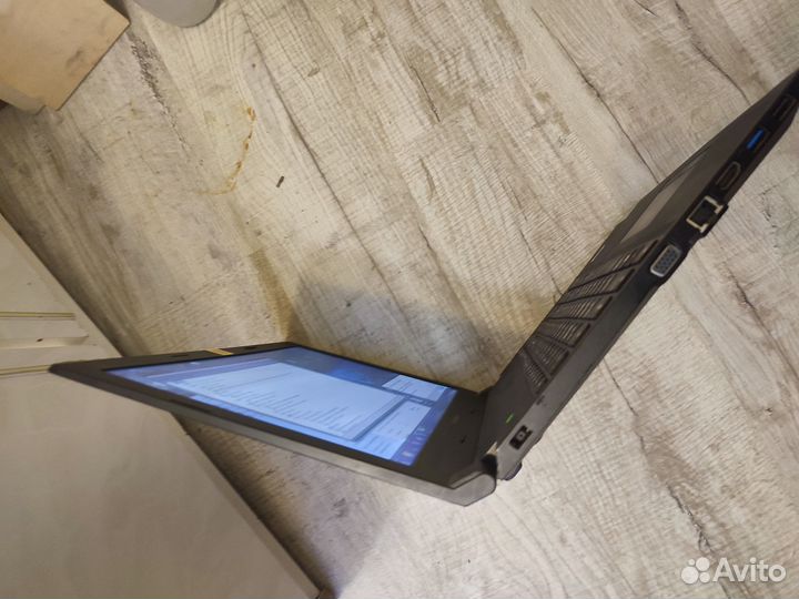 Ноутбук lenovo