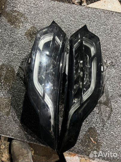 Фара левая Land Rover Discovery 5