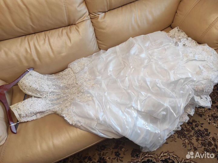 Платье свадебное/выпускное белое