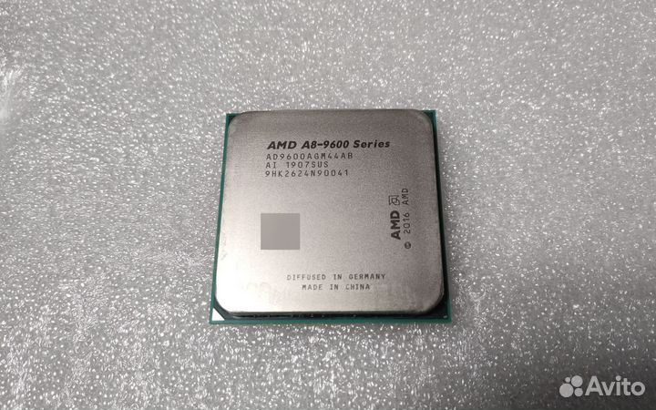 Процессор AMD A8-9600. (4ядра.)