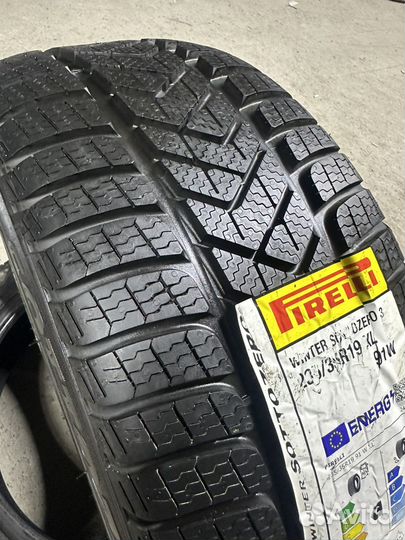 Pirelli Winter Sottozero 3 235/35 R19 91W