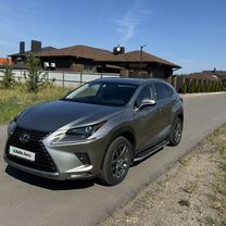 Lexus NX 2.0 AT, 2018, 56 000 км, с пробегом, цена 3 950 000 руб.