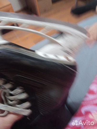 Хоккейные коньки bauer