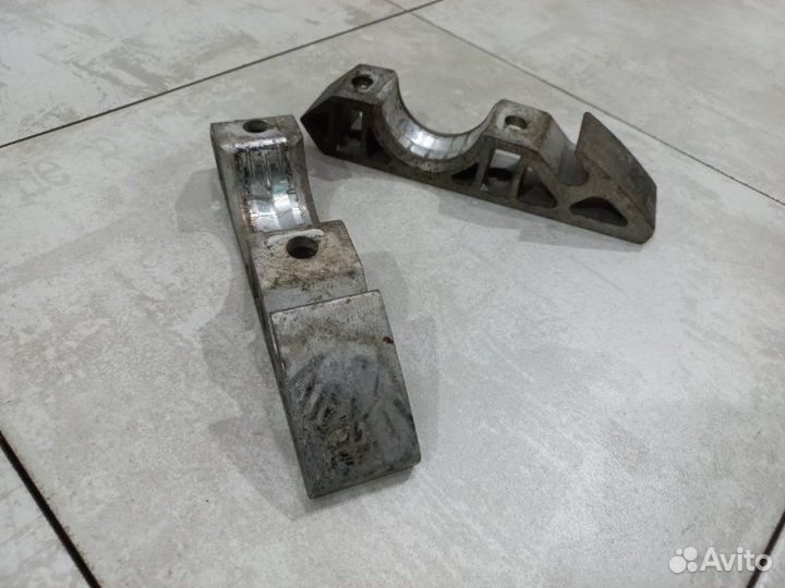 Кронштейны стабилизатора передние Porsche Cayenne