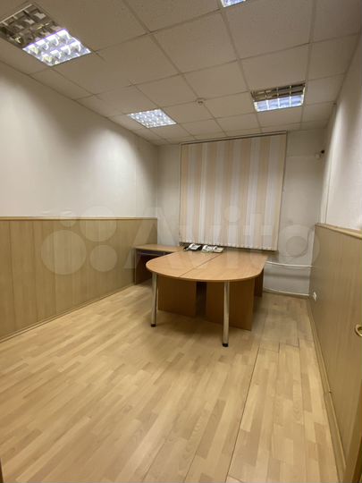 Офисное помещение с отдельным входом, 115.7 м²