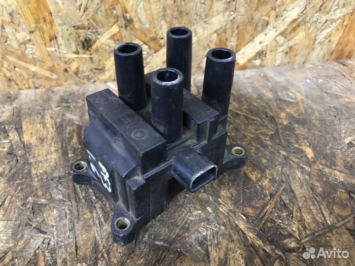 Катушка зажигания Ford Focus 3 седан 1.6 2012