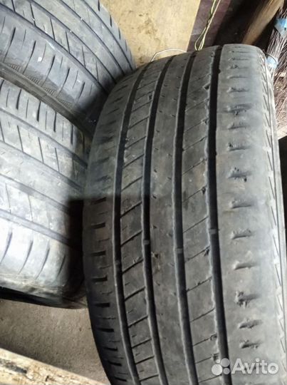 Jinyu YS82 285/45 R22